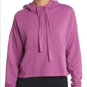 Zella XL v-neck long sleeve hooded pullover